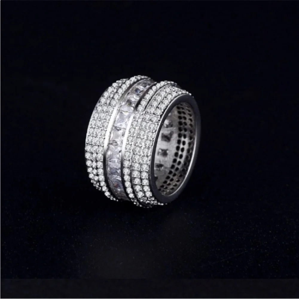 NEW 925 STERLING SILVER DIAMOND BAND RING